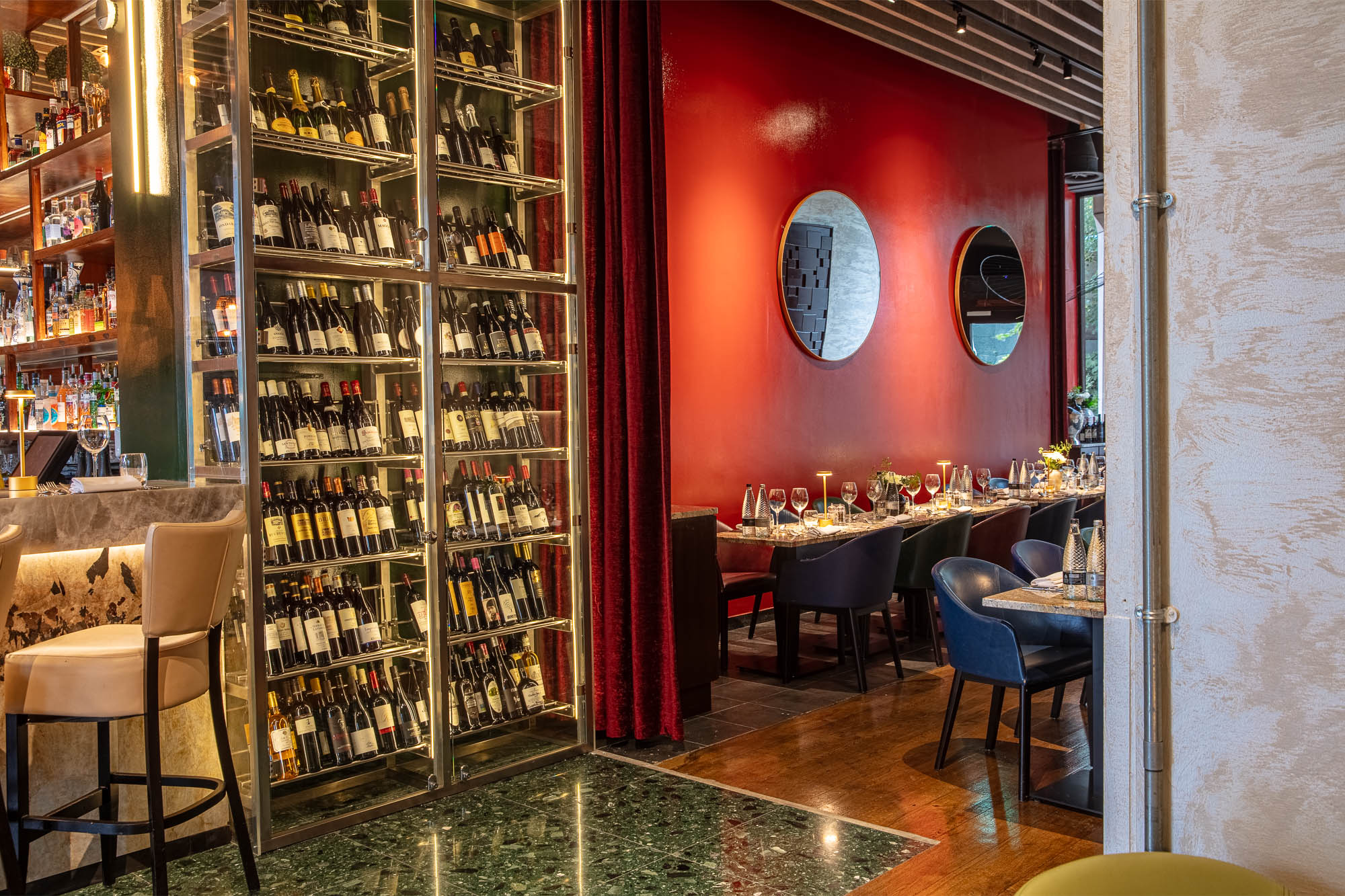 Sophisticated dining space at Smith's Bar & Grill for corporate events and gatherings.