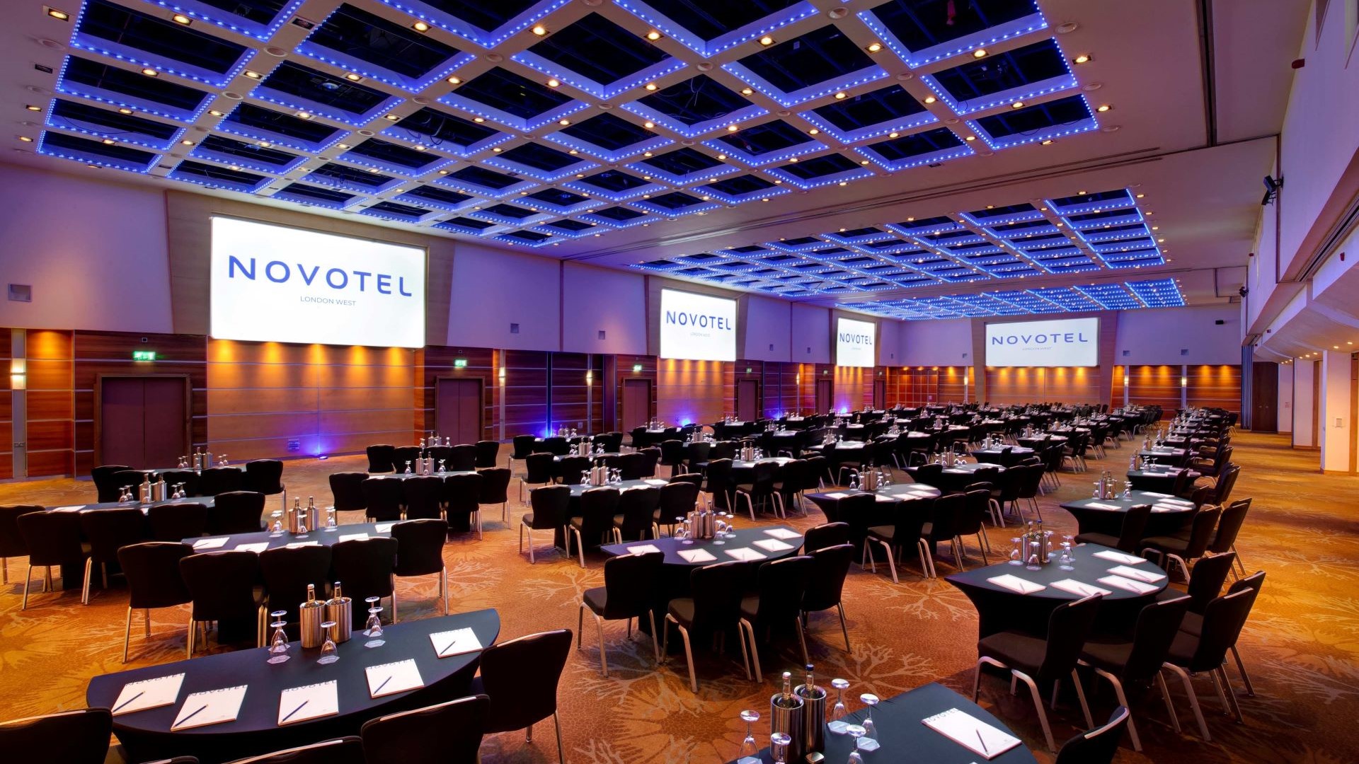 Novotel London West - image 1