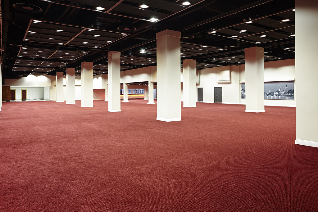Novotel London West - image 1