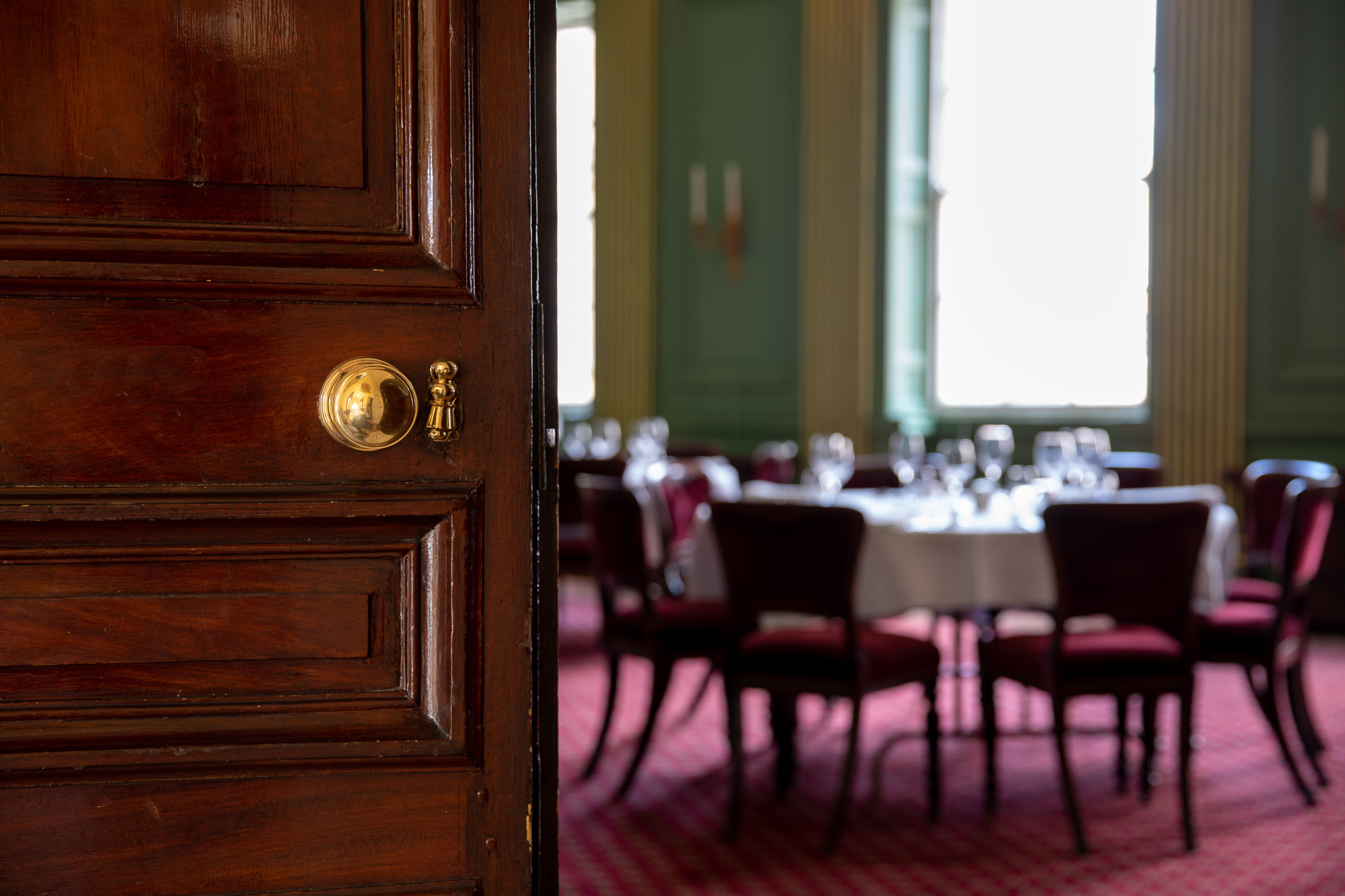 Elegant dining room in York Mansion House, perfect for formal events and banquets.