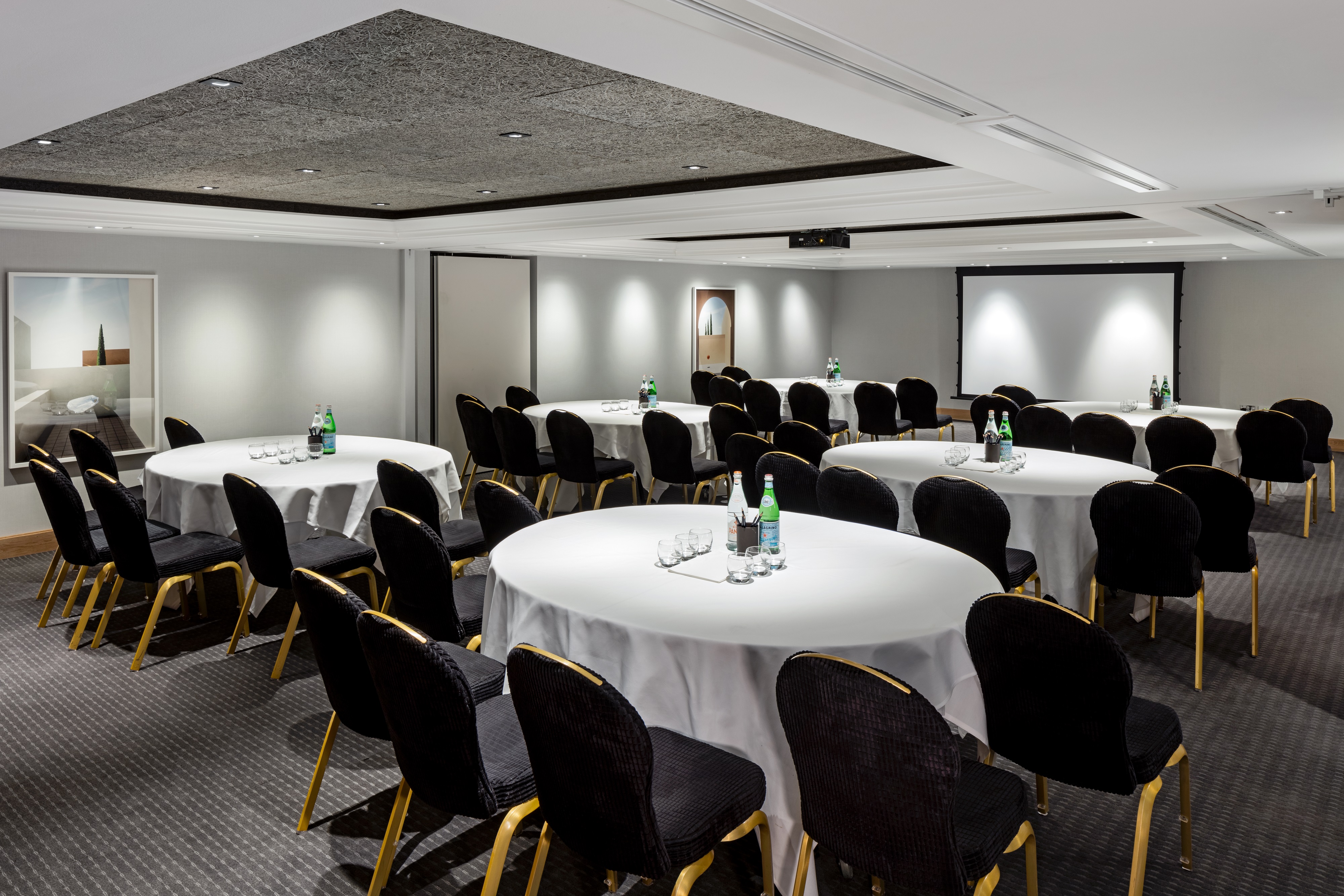 Private Room 15-16 at The Edwardian Manchester, modern meeting space for corporate events.