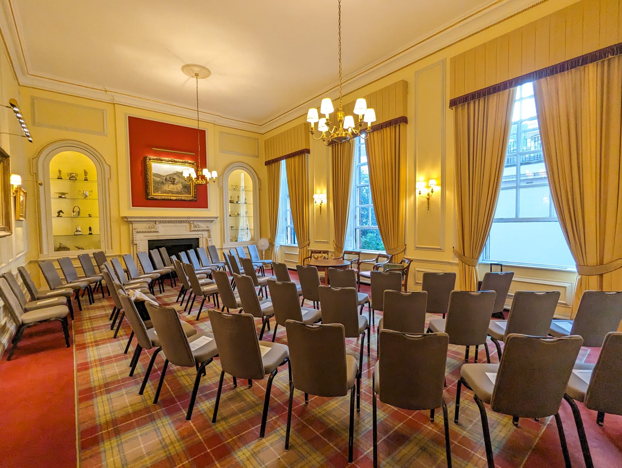 Caledonian Club Stuart Room, circular seating, workshop, meeting