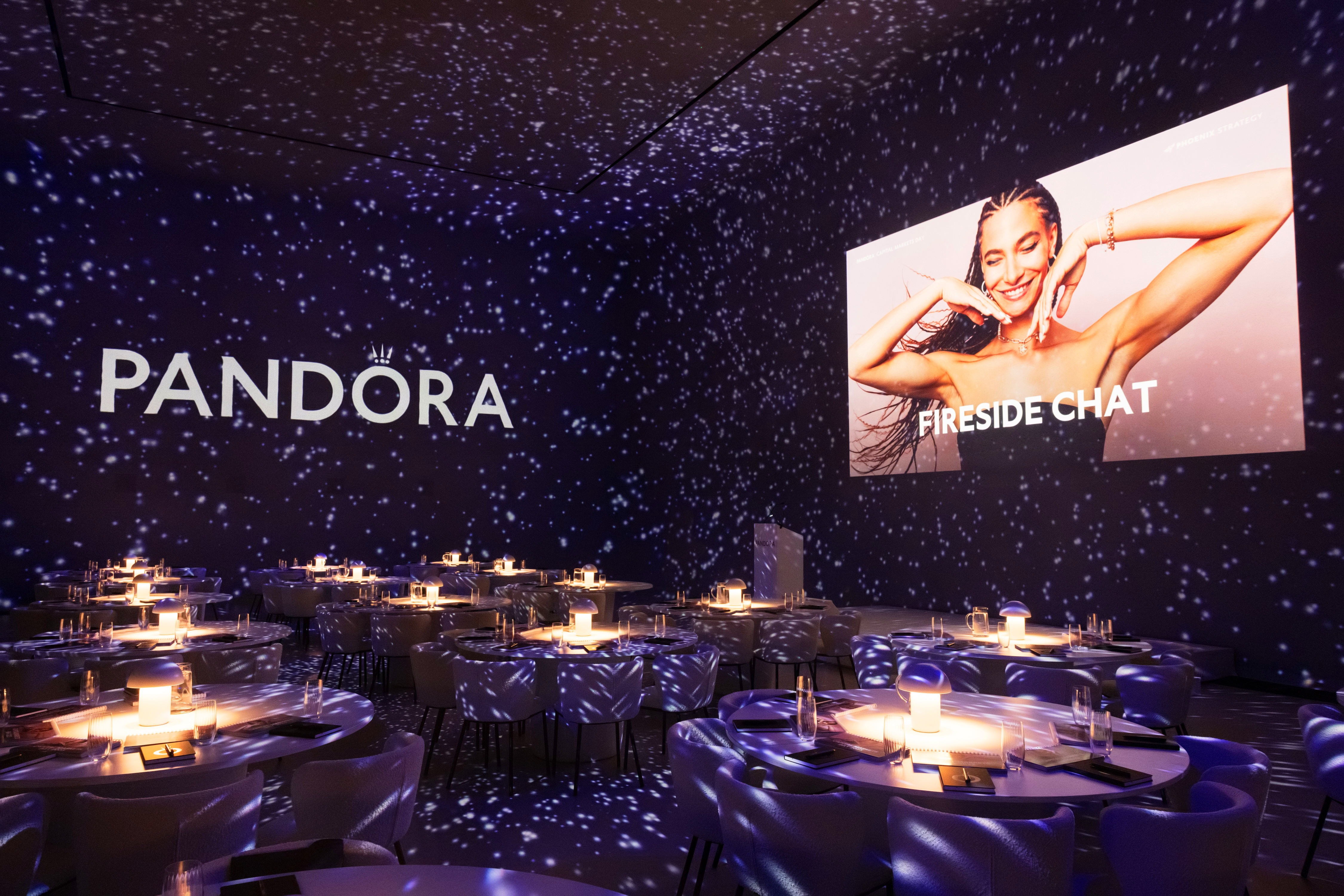 Frameless event, projection mapping, product launch, fireside chat