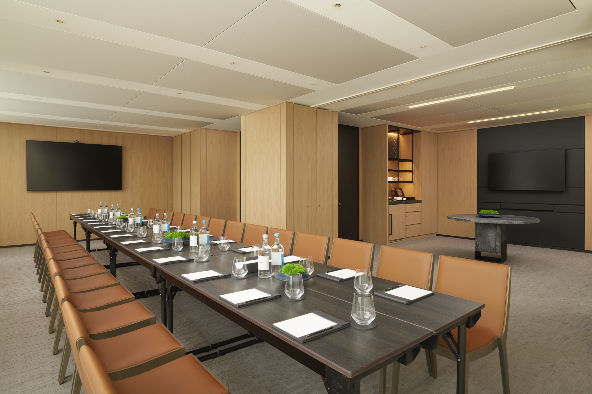 Green Dragon and Magpie | Pan Pacific London