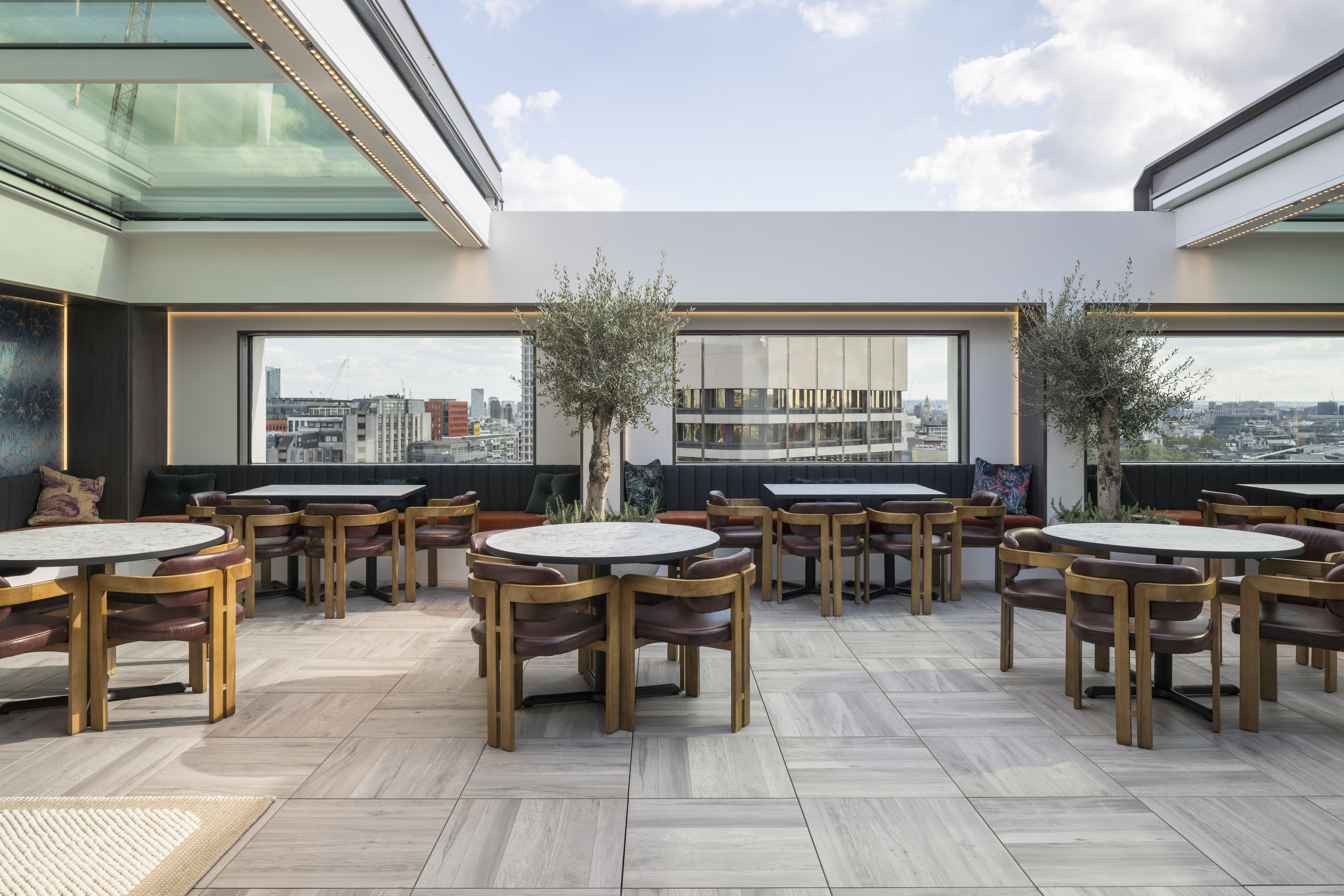 Met Lounge