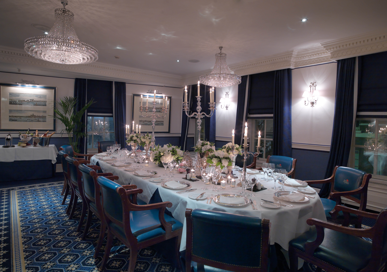 Luxury Queen Suite private dining room for executive board meetings and corporate events.