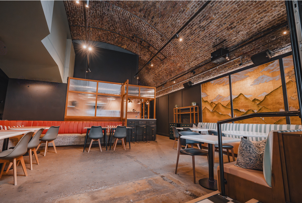 Industrial venue, exposed brick, networking, cocktail reception
