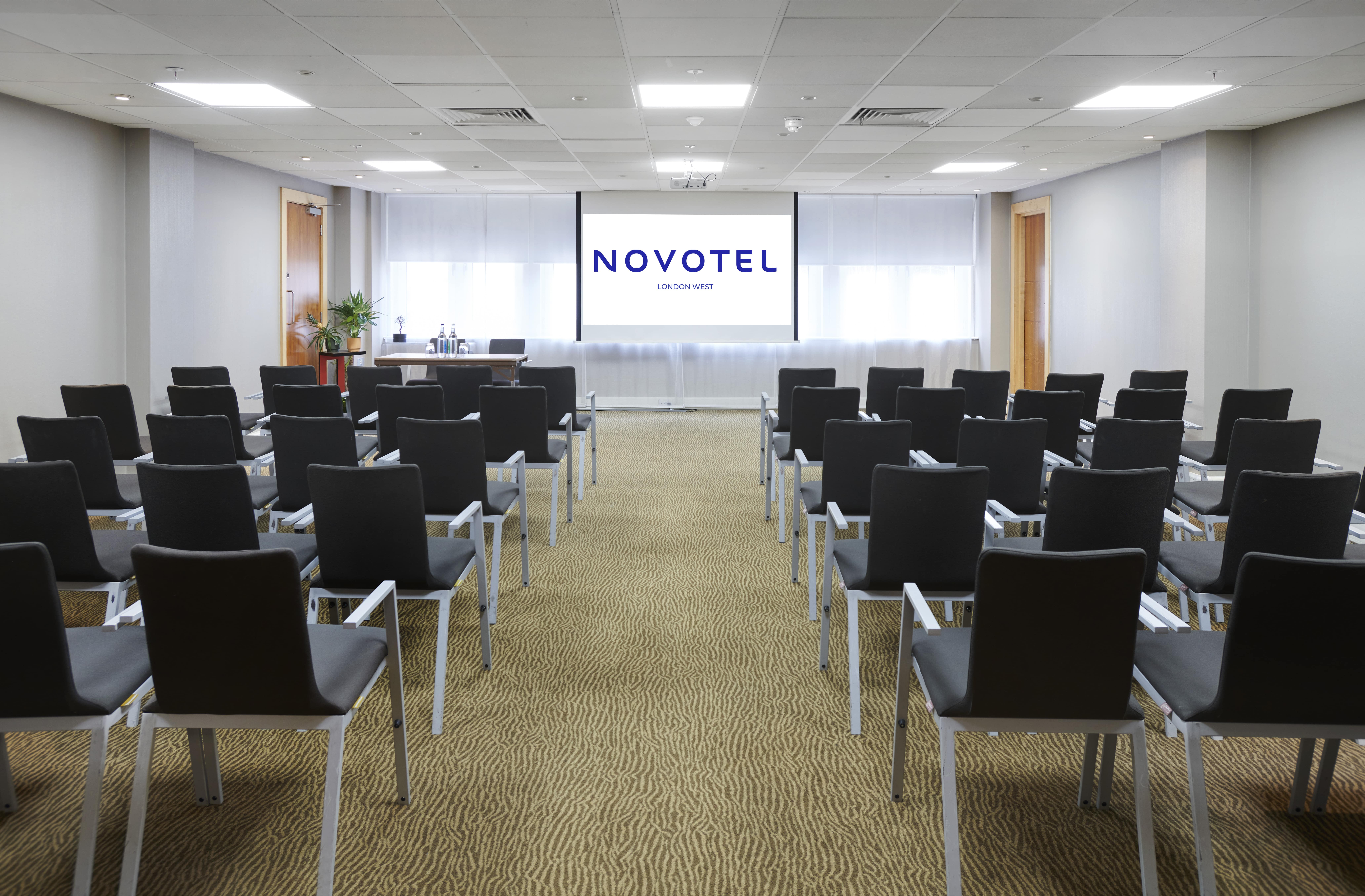Novotel London West - image 1