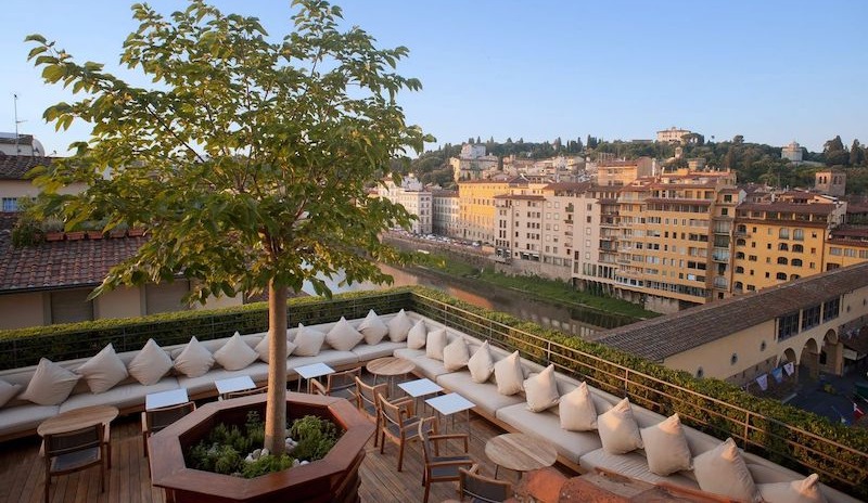La Terrazza Florence rooftop bar, elegant cocktail reception venue for luxury events.