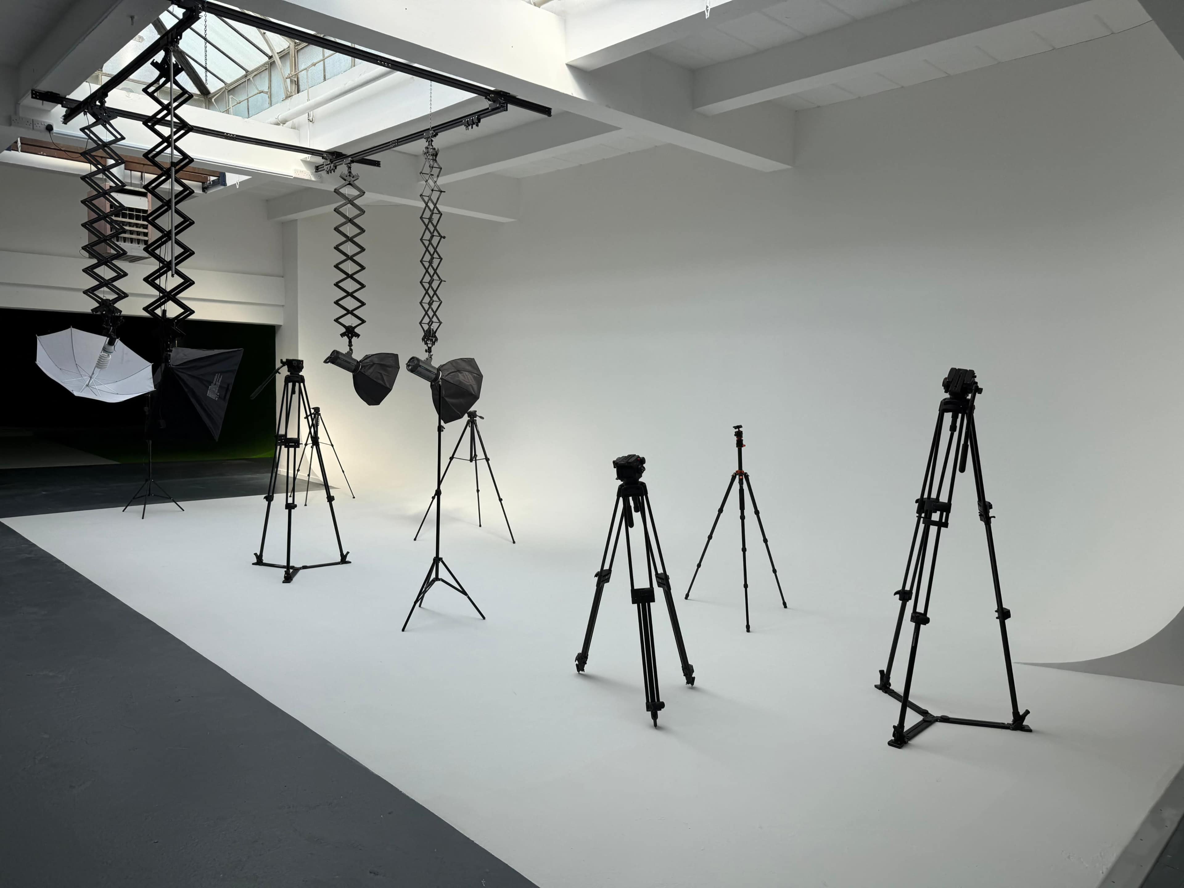 Versatile white-box studio for professional photoshoots and branded events.