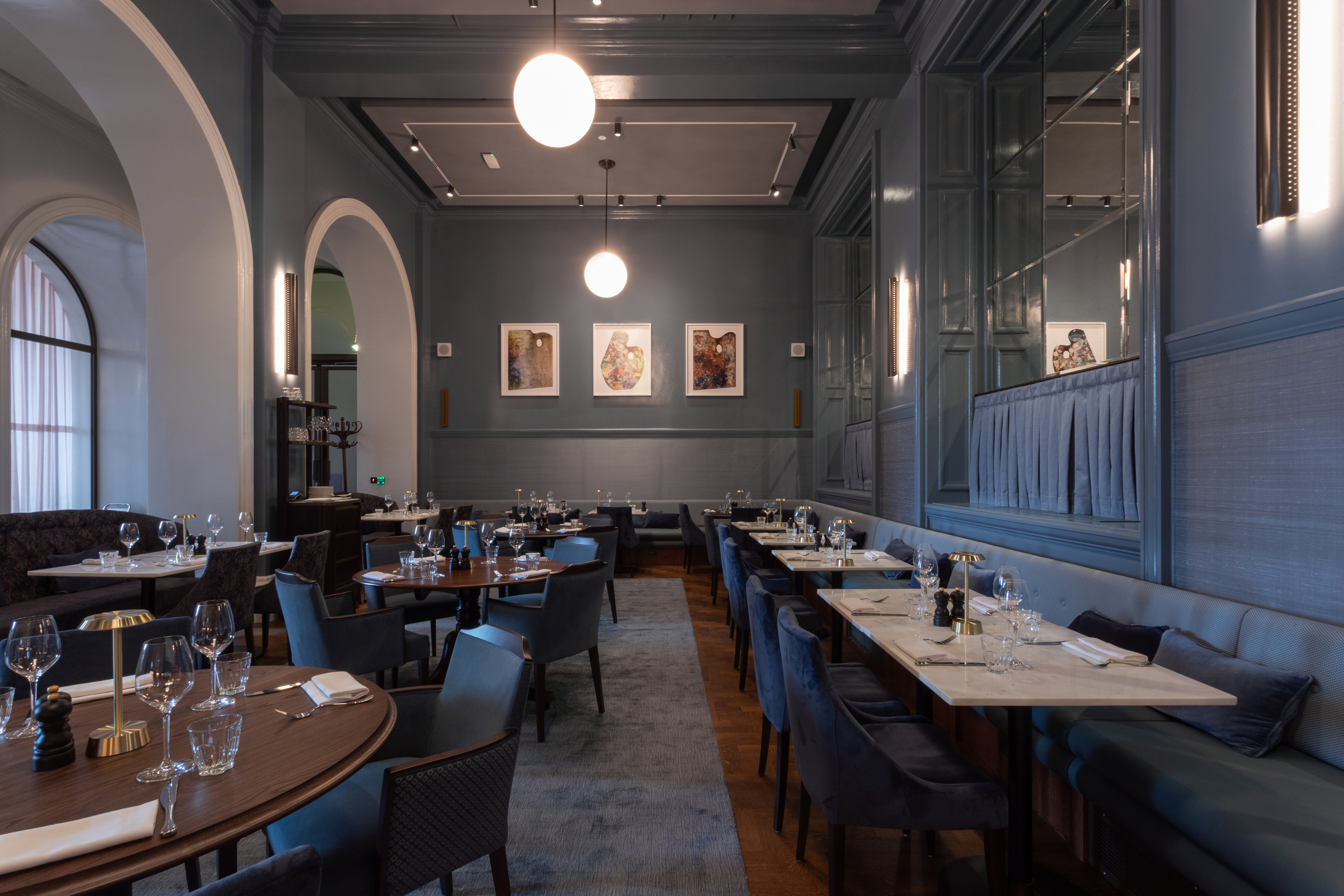Supporters' House Blue Dining Room, elegant restaurant for intimate events and private dinners.