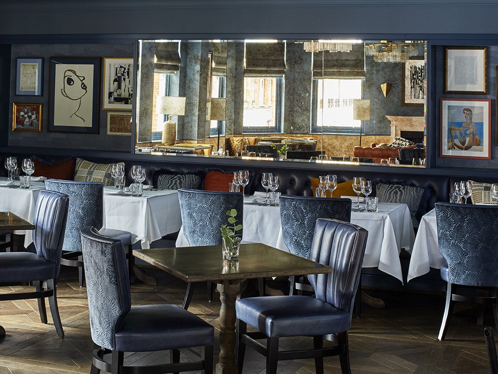 Elegant dining space at Albert's, ideal for intimate meetings and upscale events.