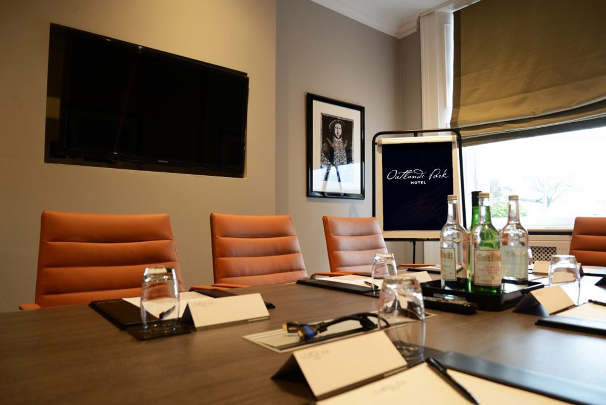 Oatlands Park Hotel meeting room